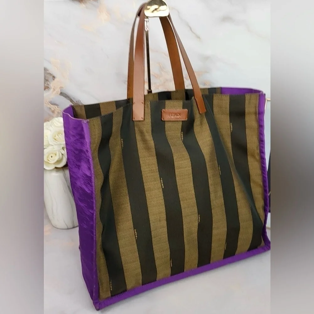 Fendi PEQUIN SHOPPING TOTE BAG - Picture 9 of 17